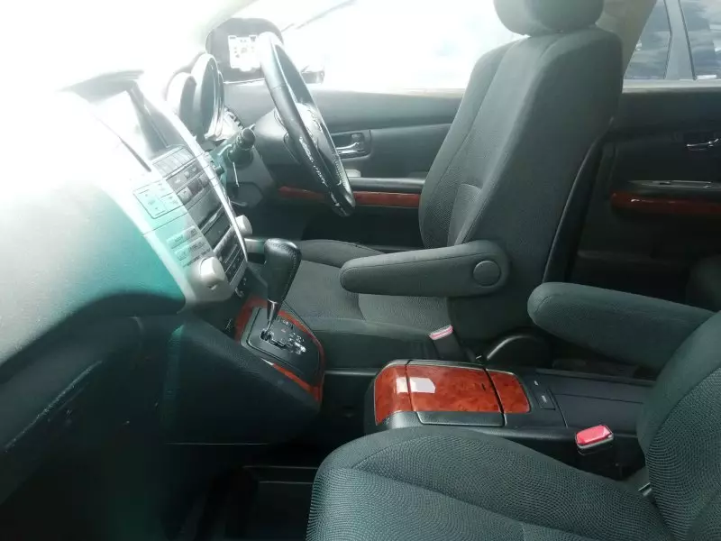 Toyota Harrier   - 2011
