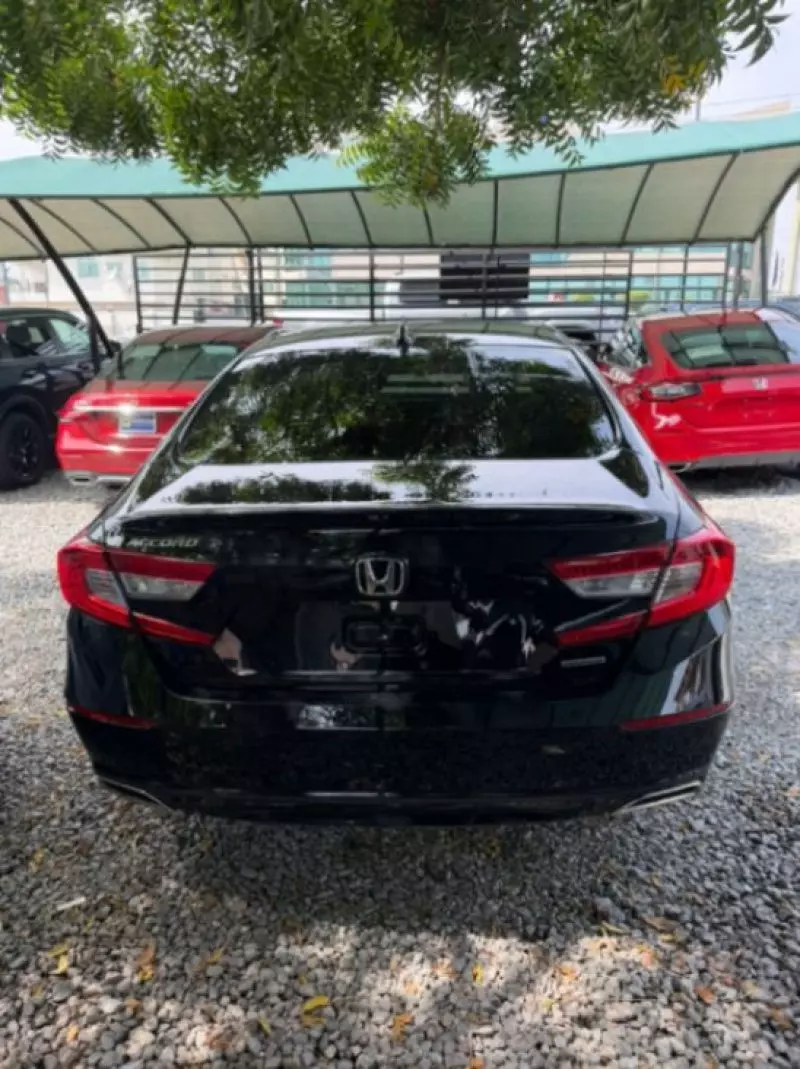 Honda Accord   - 2019