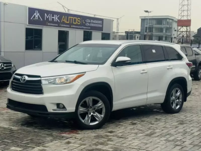 Toyota Highlander   - 2014