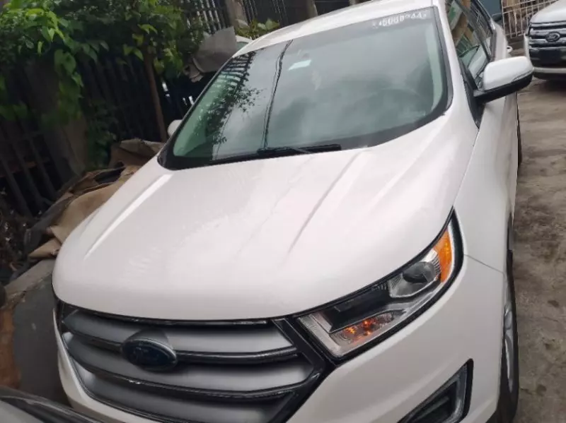 Ford Edge   - 2015