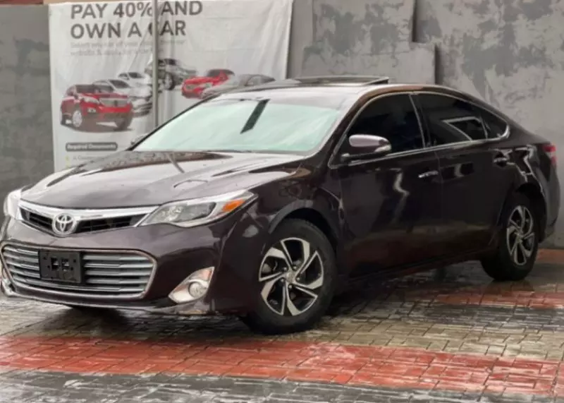 Toyota Avalon   - 2013