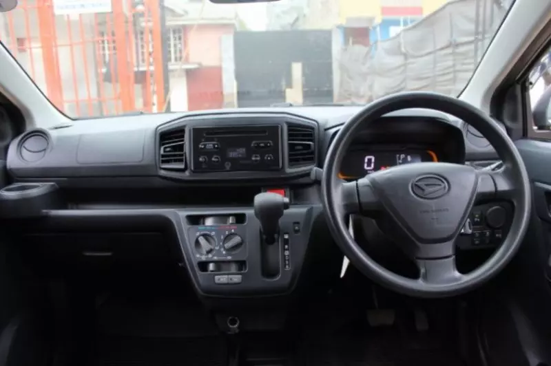 Daihatsu Mira    - 2018