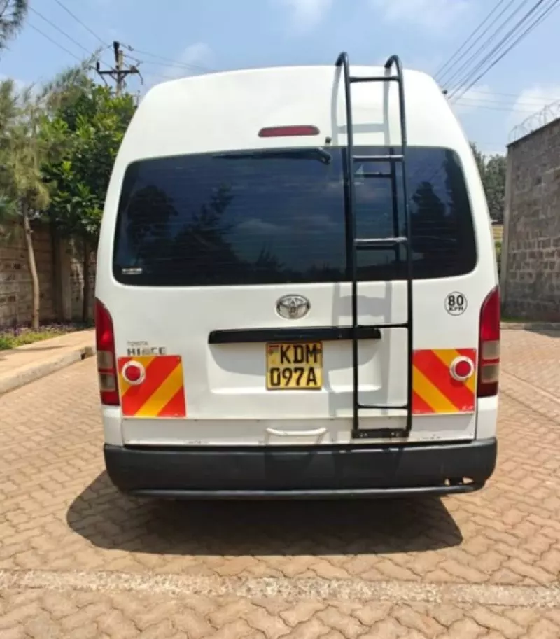 Toyota Hiace   - 2023