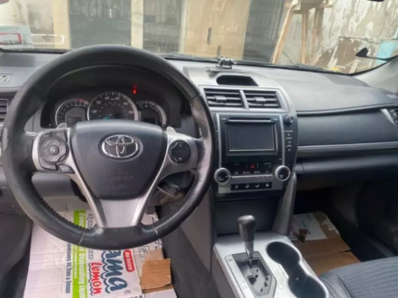 Toyota Camry   - 2013