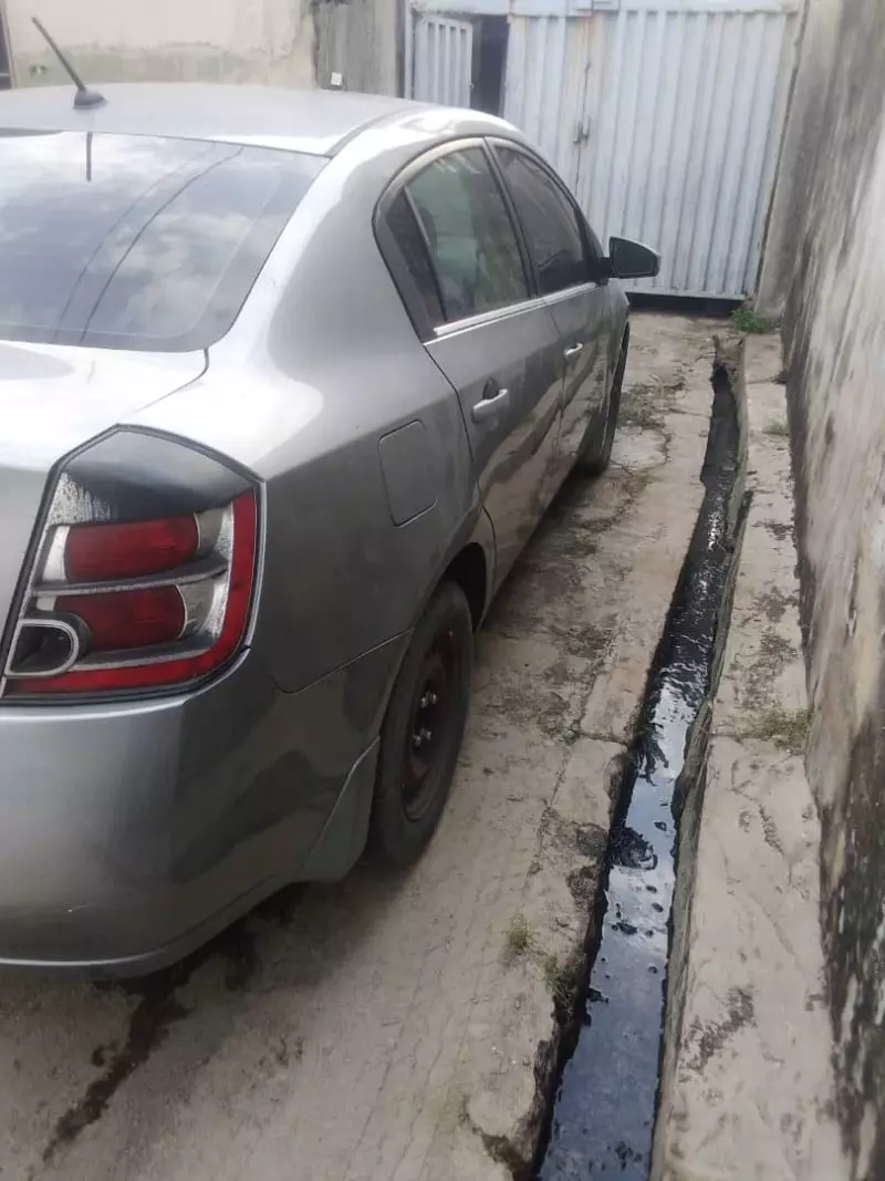 Nissan Sentra   - 2008