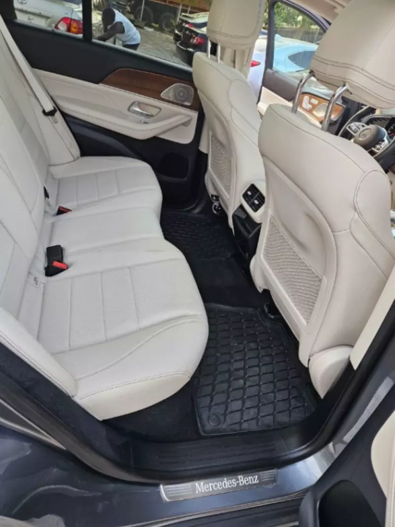Mercedes-Benz GL 350   - 2022