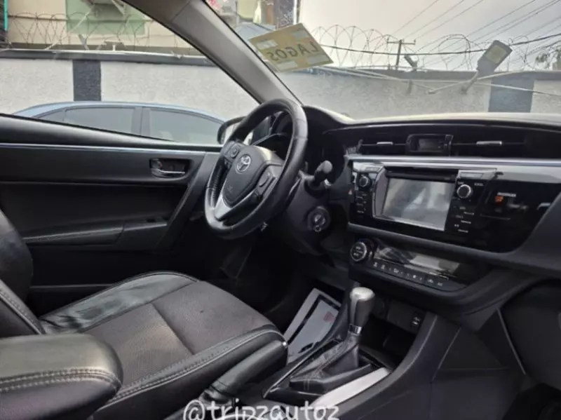 Toyota Corolla - 2015