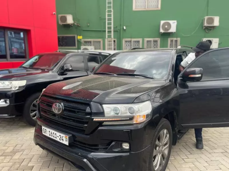 Toyota Land Cruiser   - 2018