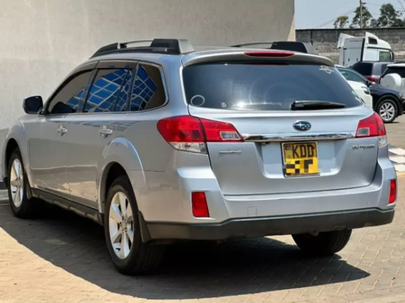 Subaru Outback   - 2014