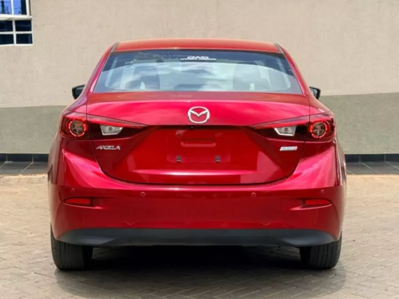 Mazda Axela    - 2018