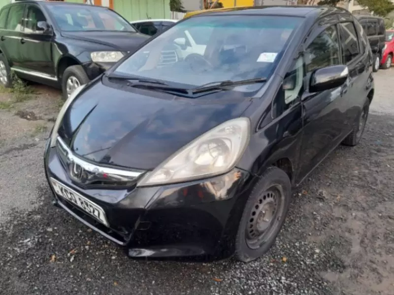 Honda Fit   - 2011