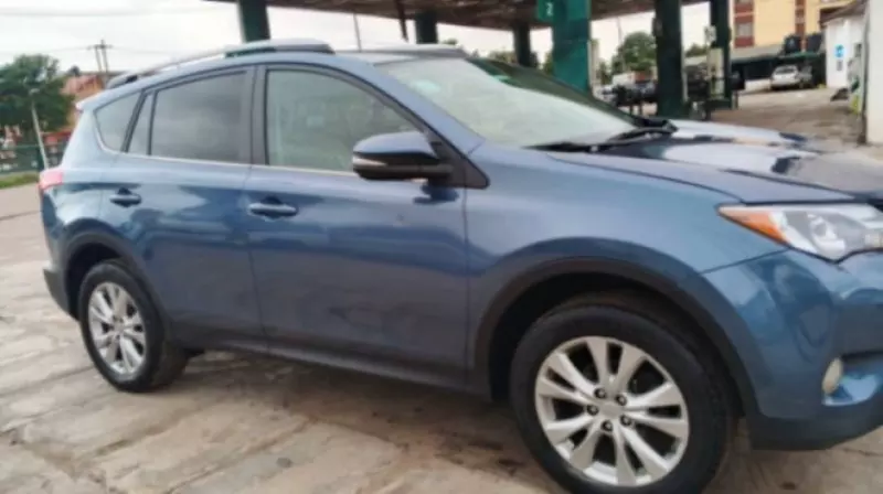 Toyota RAV4   - 2014