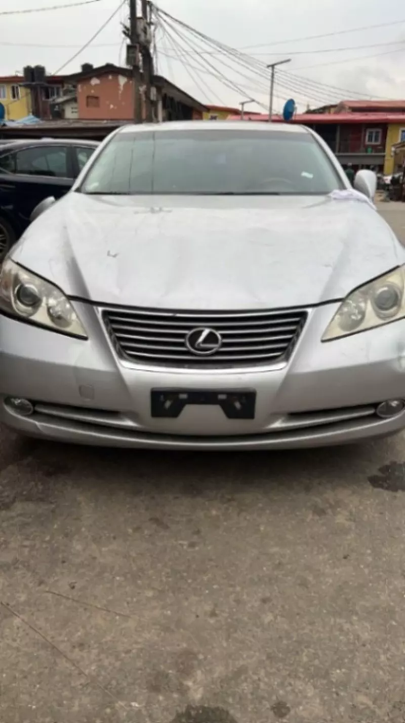Lexus ES 350   - 2009