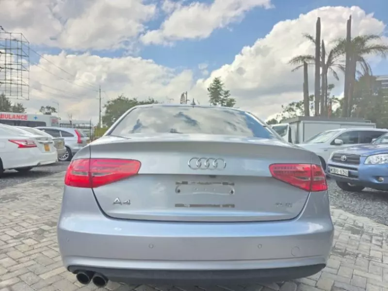 Audi A4   - 2017