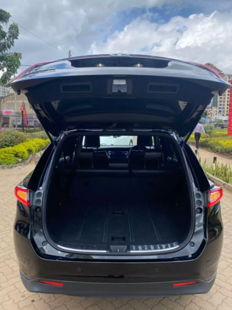Toyota Harrier   - 2018