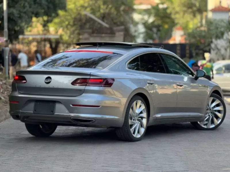 Volkswagen Arteon   - 2018