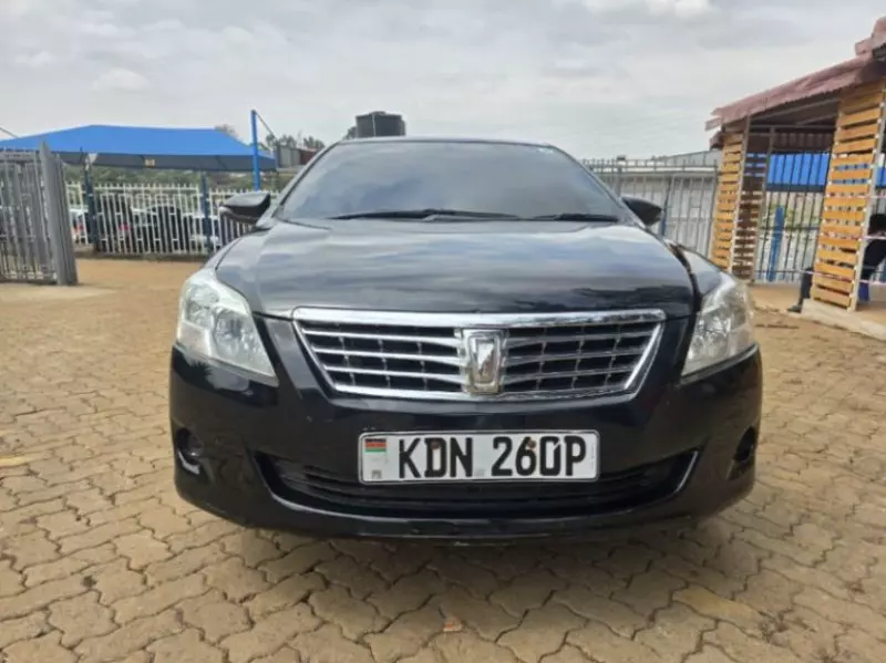 Toyota Premio    - 2016