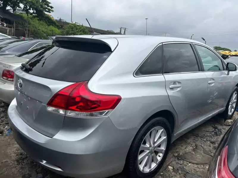 Toyota Venza   - 2010