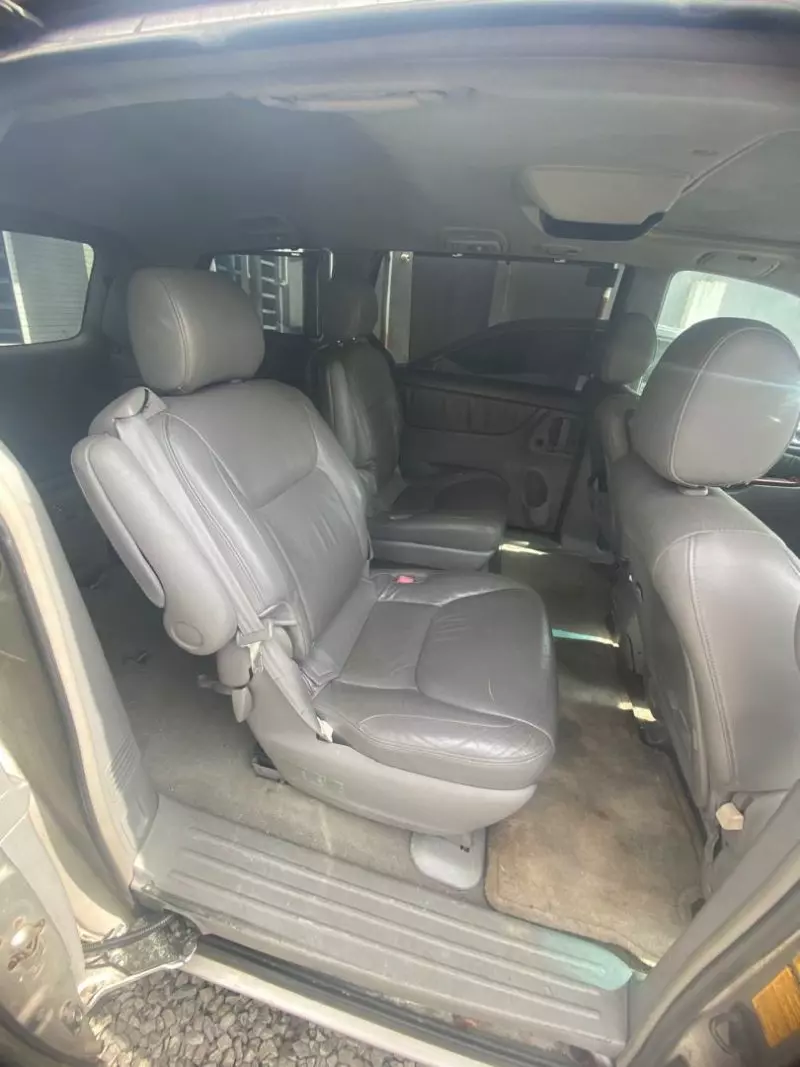 Toyota Sienna   - 2004