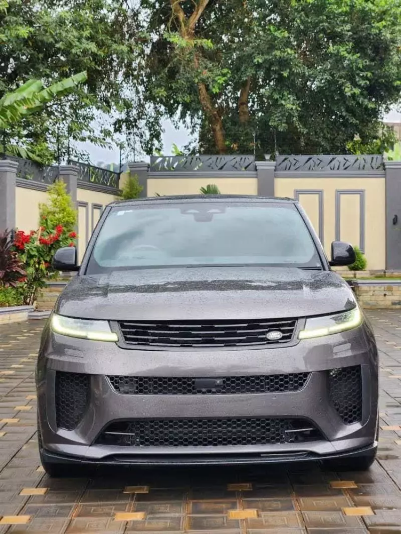 Land Rover Range Rover Sport   - 2023