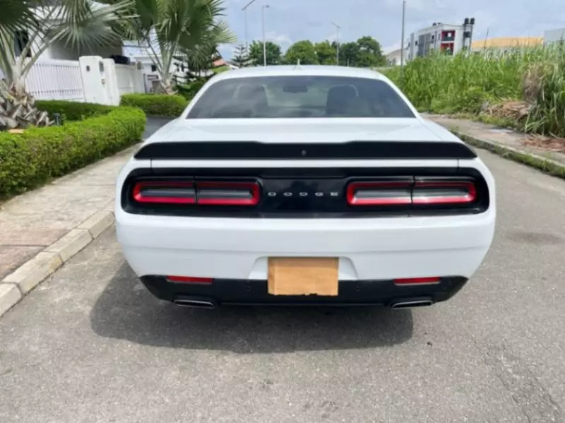Dodge Challenger   - 2018