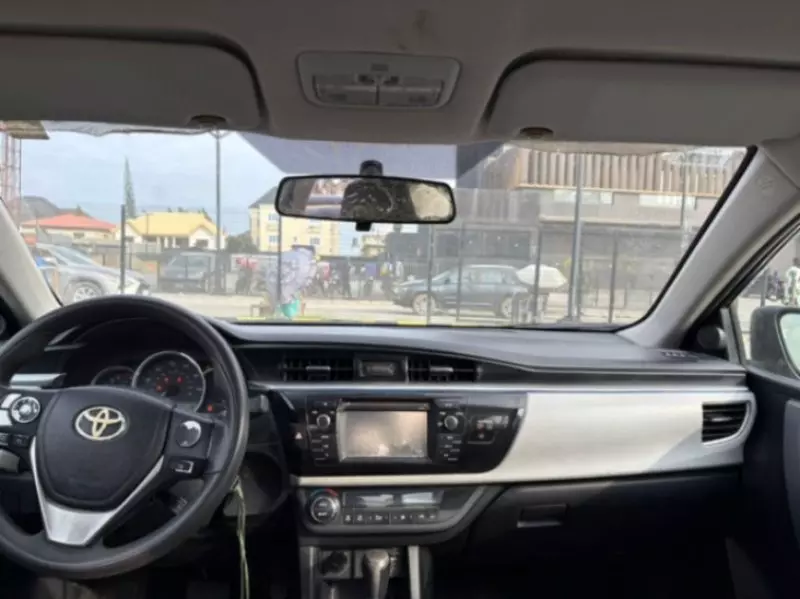Toyota Corolla   - 2013