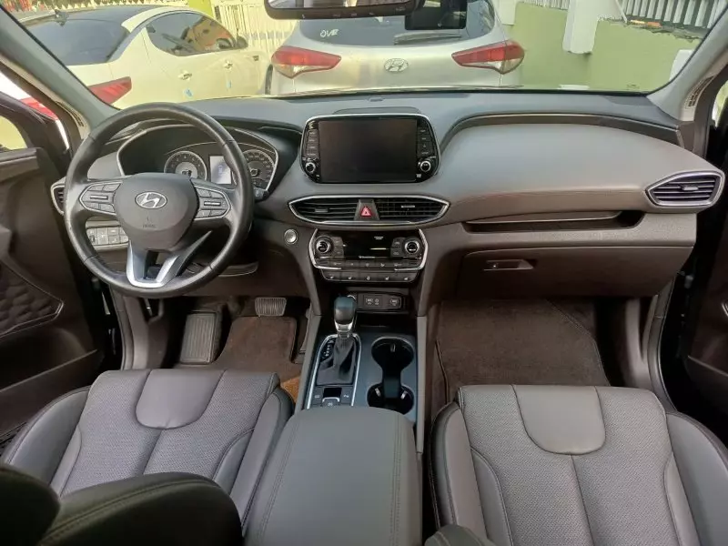 Hyundai Santa FE   - 2020