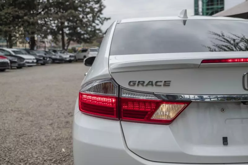 Honda Grace Hybrid   - 2018