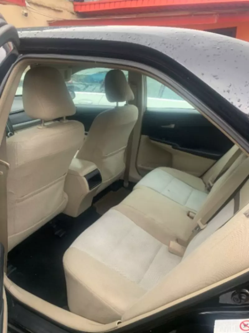 Toyota Camry   - 2012