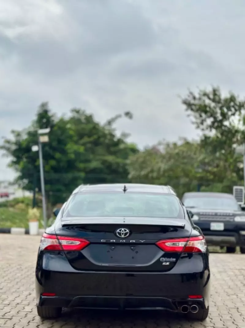 Toyota camry   - 2020