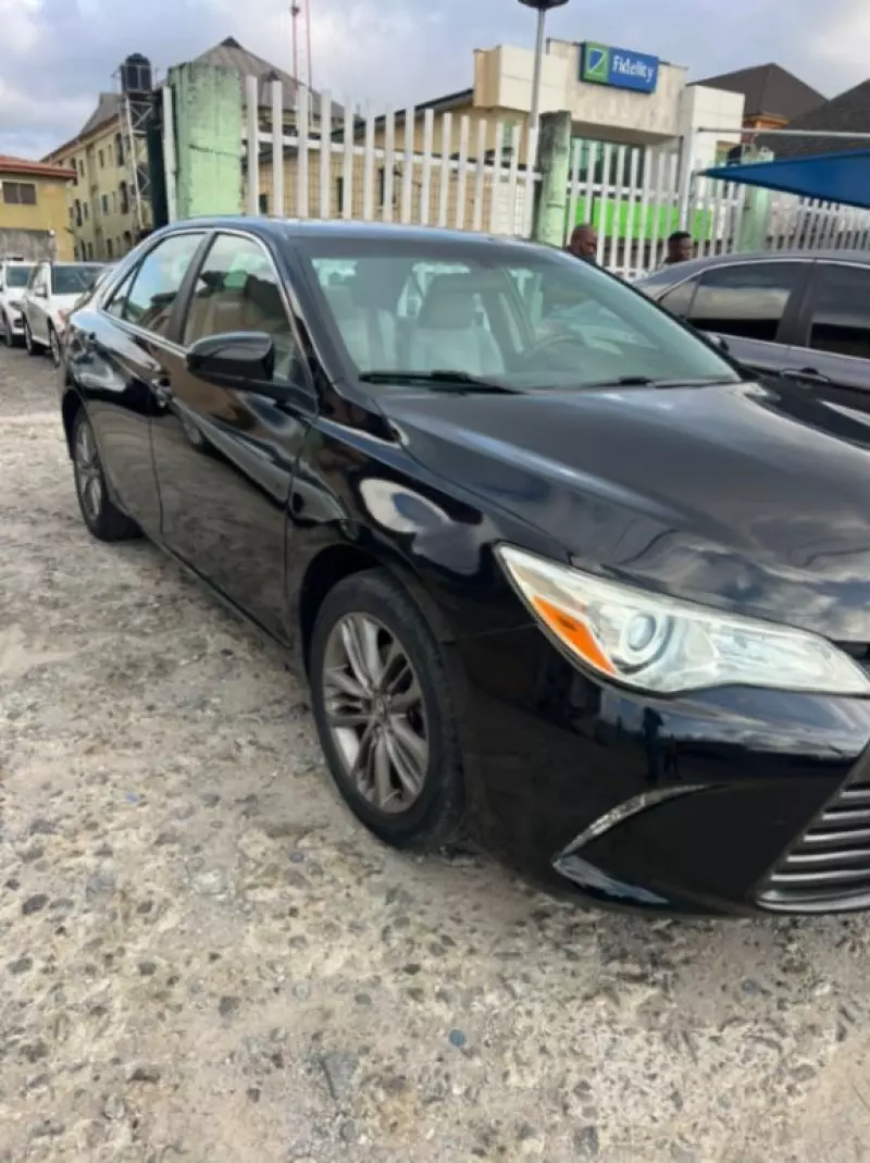 Toyota Corolla   - 2016