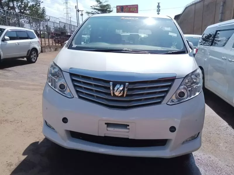 Toyota Alphard   - 2009