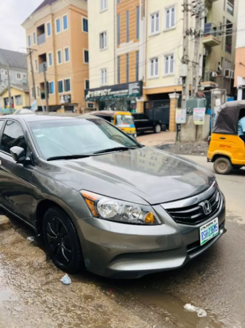 Honda Accord   - 2009