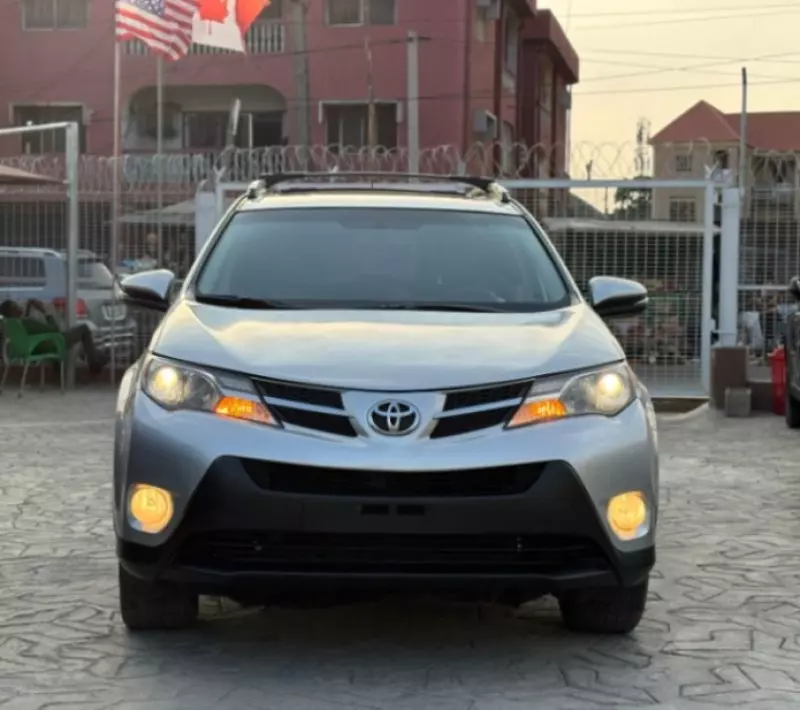 Toyota RAV4   - 2013