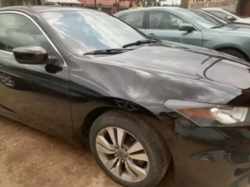 Honda Accord   - 2011