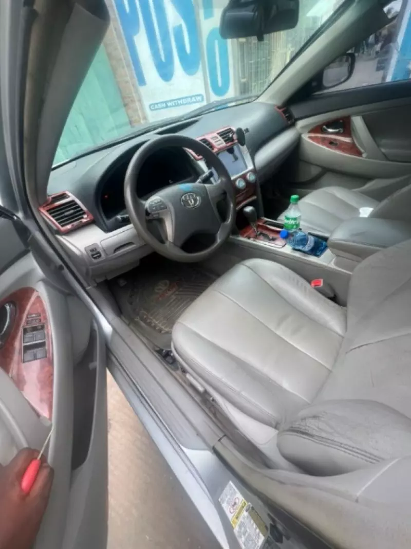 Toyota Camry   - 2007