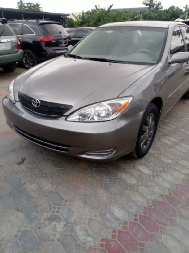 Toyota Camry   - 2003