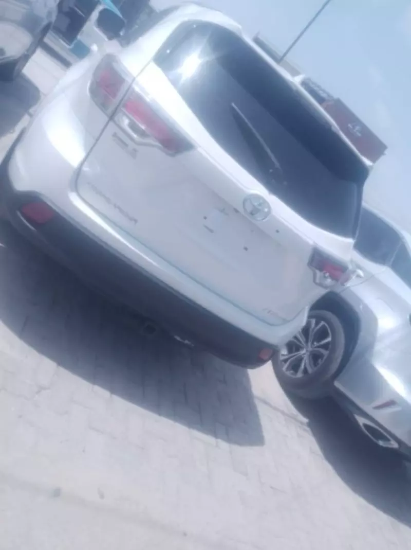 Toyota Highlander - 2016