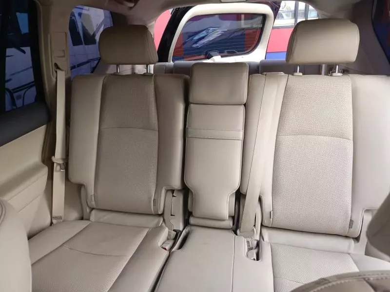 Toyota Landcruiser Prado   - 2024