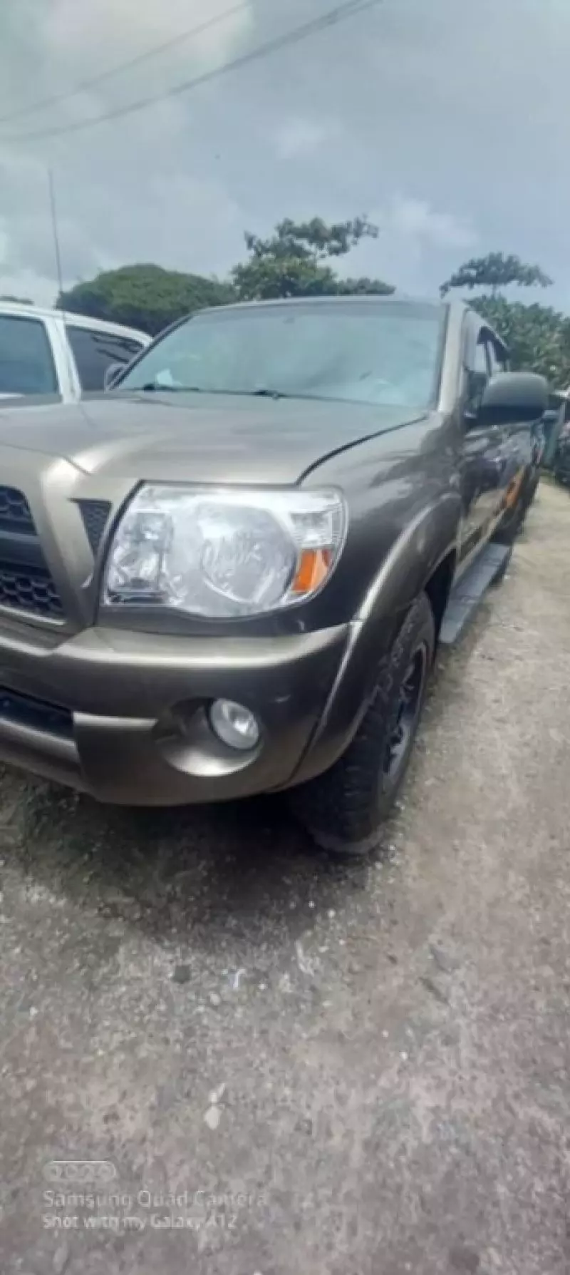 Toyota Tacoma   - 2010