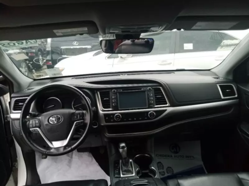 Toyota Highlander   - 2019
