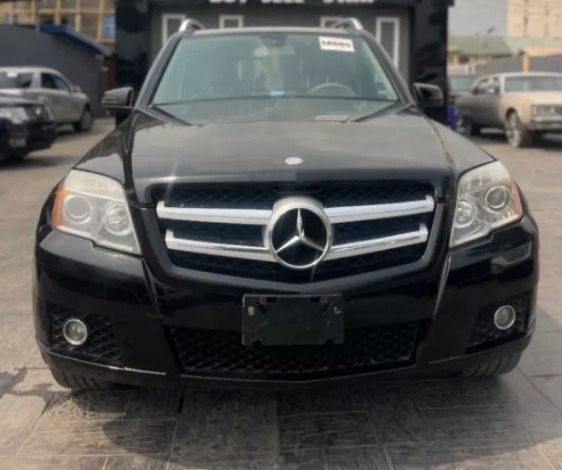 Mercedes-Benz GLK 350   - 2010