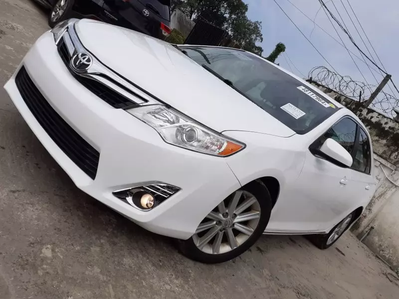 Toyota Camry   - 2013