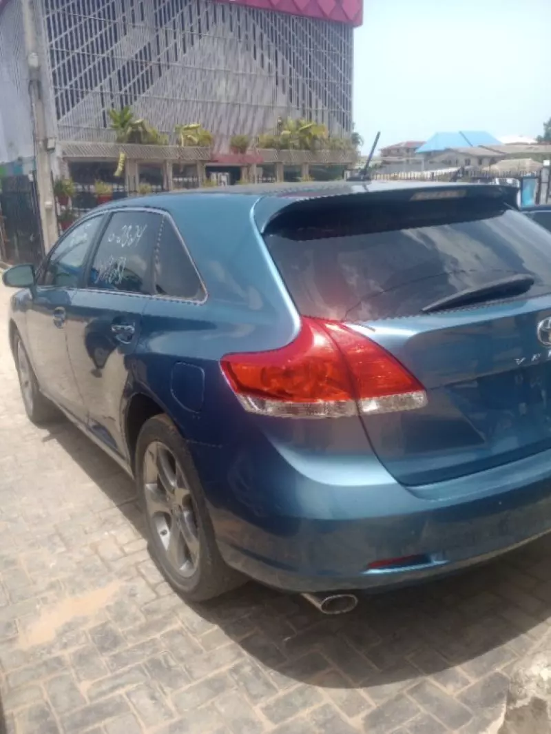 Toyota Venza   - 2009