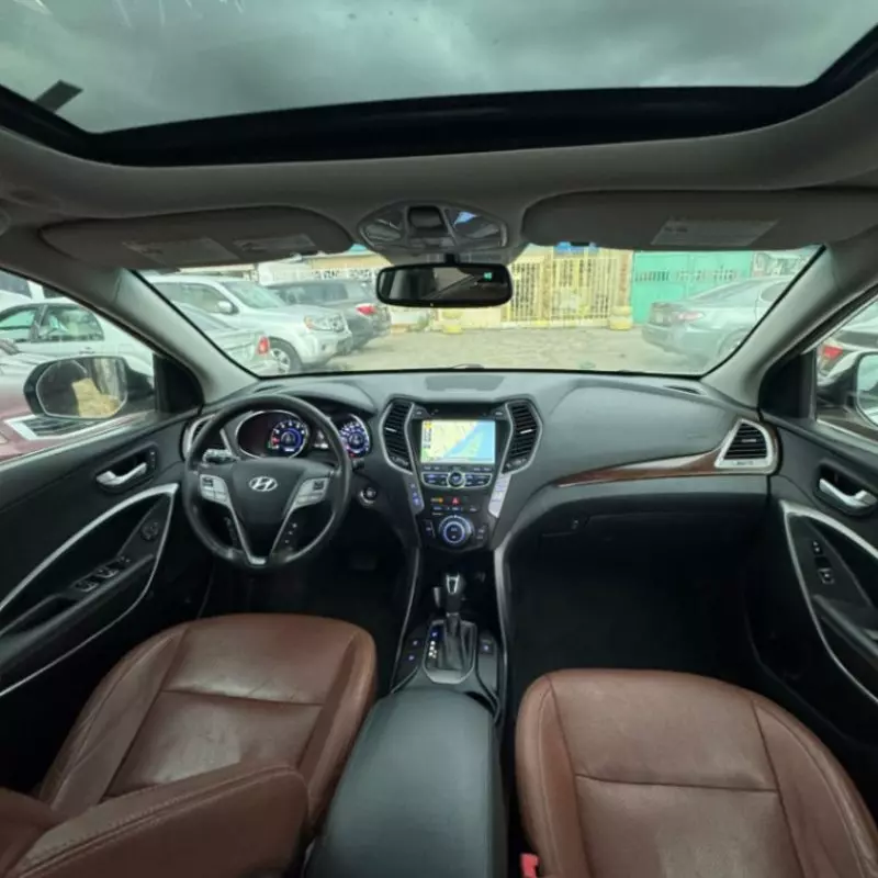 Hyundai Santa Fe - 2015