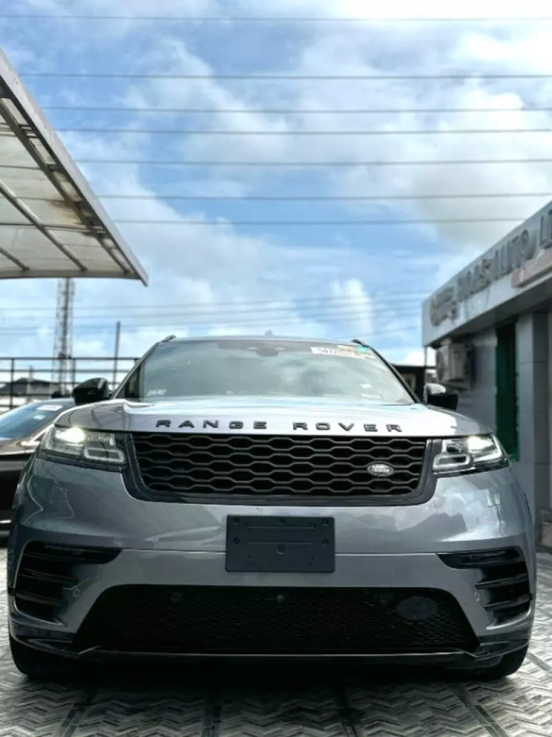 Land Rover Range Rover Velar   - 2022