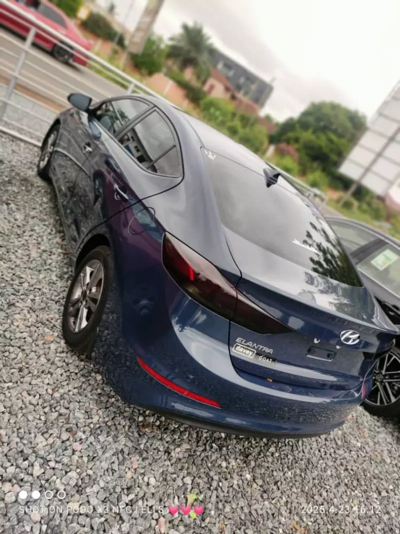 Hyundai Elantra   - 2017