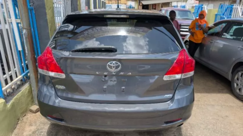 Toyota Venza   - 2013