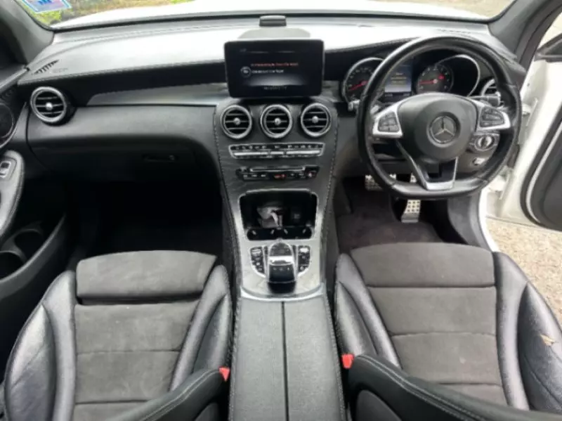 Mercedes-Benz GLC 300   - 2017