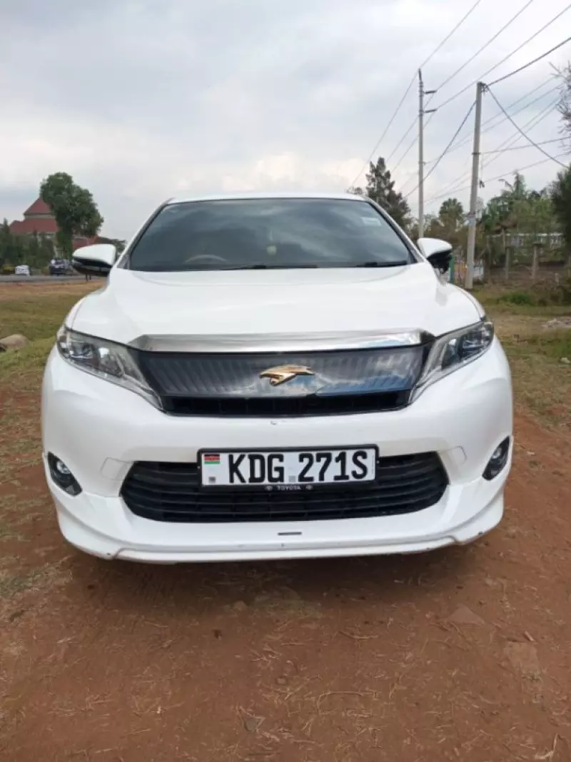 Toyota Harrier   - 2014